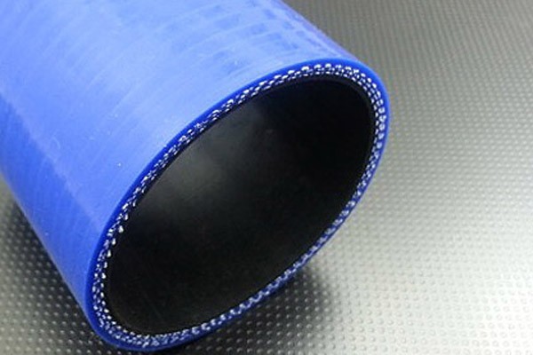 新品同様 シリコンホース 異径 60-70mm