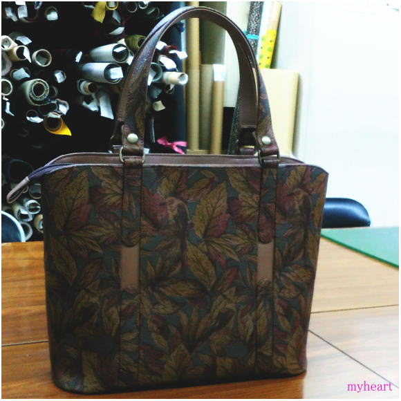 バッグ「オービット」　木の葉柄生地×合成皮革モカ（バッグ）の通販は