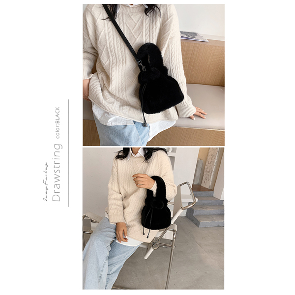 ✳︎ぽん✳︎　7/1まで　メゾンドドルチェ　大人気バッグ　ファー&巾着セット ロングファー巾着バッグ 【メール便対応可】 レディース and it_