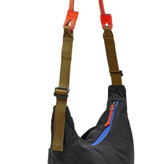 Cotopaxi コトパクシ Trozo 8L Shoulder Bag Cada Dia Black ランニングアクセサリ バッグ ユニセックス【trozo8lsbcdbk】陸上・ランニング用品 Cotopaxi コトパクシ Trozo 8L Shoulder Bag Cada Dia Black