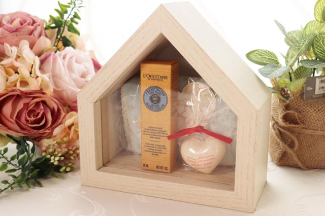 ロクシタン ギフト ハウスボックスフレームセット 選べるフレーバー ロクシタンハンドクリーム タオルチーフ 送料無料 沖縄 北海道の通販はau Pay マーケット ロクシタン ジルスチュアート ギフト トレフール Au Pay マーケット店