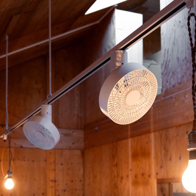 シーリングファン BRID DUCT RAIL FAN 3D 003431 ダクトレールファン 特典付 360° 自動首振り　サーキュレーター 全方向送風 空気循環 小型