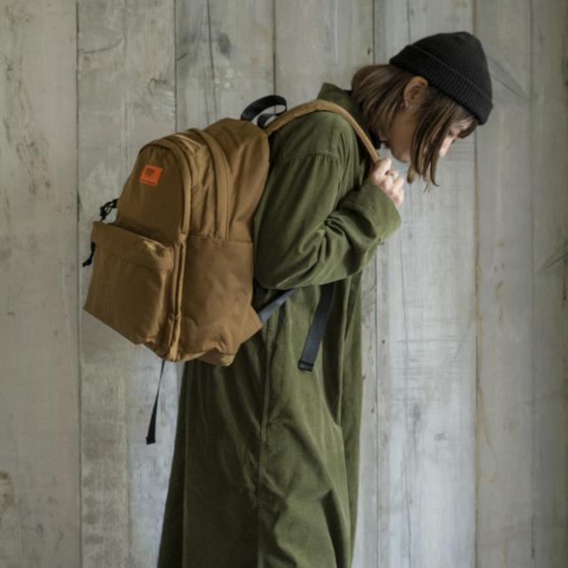 UNIVERSAL OVERALL ユニバーサルオーバーオール Slant daypack  スラントデイパック 鞄 カジュアル スポーツ アウトドア 学生 旅行 通勤 通学 メンズ レディース_10