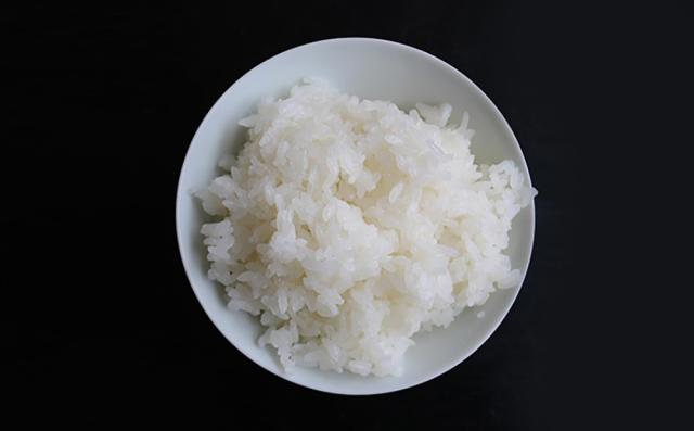 まつえんどん みわ農園 令和7年産 南魚沼産コシヒカリ 精米20kg 5kg×4袋 指定日不可 送料無料 白米 お米 粘り気 新潟県 産地直送 ご飯_5