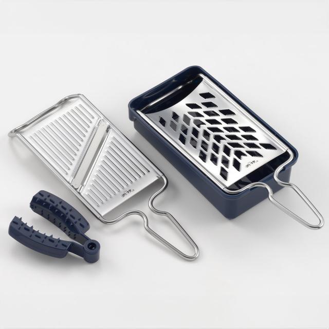 ヨシカワ 郷技 スライサーセット おろし スライサー 容器 安全ホルダー付き 4点セット 送料無料 調理器具 キッチン用品 調理 調理用具 キッチン メーカー直送の通販は 5,500円