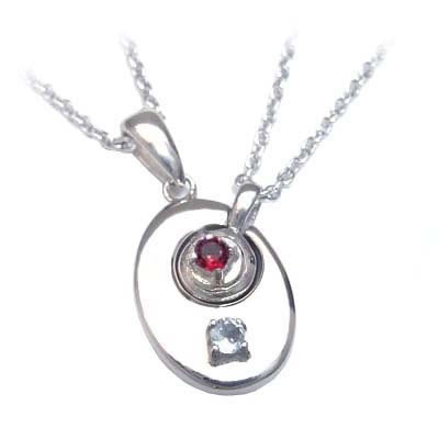 3月・1月誕生石 シルバー アクアマリン・ガーネットペアペンダントネックレスの通販は