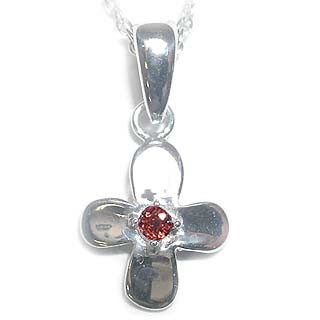 1月誕生石 ガーネットペンダントネックレス フラワーモチーフ の通販は