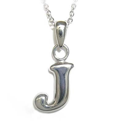 イニシャル 「J」イニシャルモチーフペンダントネックレスCanCam掲載 イニシャル 「J」イニシャルモチーフペンダントネックレスCanCam掲載