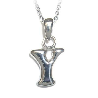 イニシャル 「Y」イニシャルモチーフペンダントネックレスCanCam掲載 の通販は 7,392円