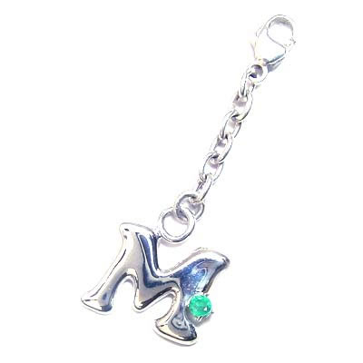 イニシャル 「M」イニシャルモチーフ5月誕生石 エメラルドチャームトップ ホルダーCanCam掲載 の通販は