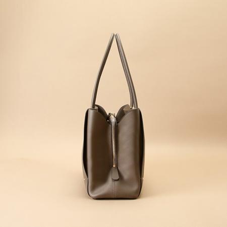サマンサタバサ Samantha Thavasa トートバッグ アベクトワ レザースクエアトートバッグ 大サイズ グレージュ ブランド 正規品 新品 ギフト プレゼント 人気 おすすめ 誕生日 記念日 クリスマス 送料無料 ラッピング無料_3