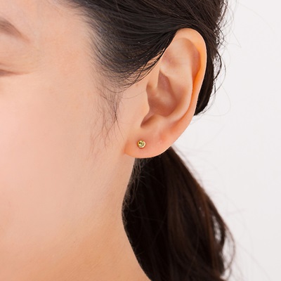 ヨンドシー ピアス K10イエローゴールド 8月誕生石 4℃ ブランド 正規品 新品 ギフト プレゼント 人気 おすすめ 誕生日 記念日 クリスマス 送料無料 ラッピング無料_1