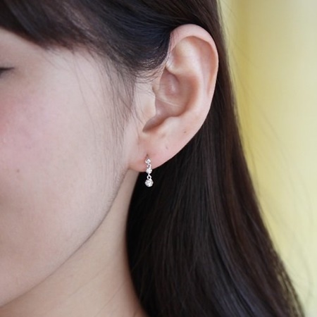 ヨンドシー 4℃ ピアス K18ホワイトゴールド ピアス ダイヤモンド ブランド 正規品 新品 ギフト プレゼント 人気 おすすめ 誕生日 記念日 クリスマス 送料無料 ラッピング無料_1