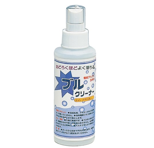 壁紙 掃除道具 アルカリ性電解水 ブルクリーナー 150ml カビなどの黒ずみをきれいに落とします 壁紙のお手入れにオススメ の通販はau Pay マーケット リウォール