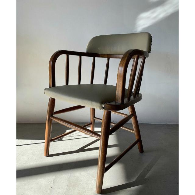 ACME Furniture アクメファニチャー OAKS ARM CHAIR_PVC ベージュ