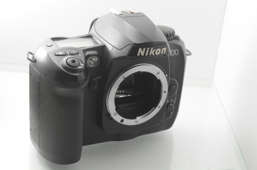中古 保証付 送料無料】Nikon ニコン D100 レンズキット / 一眼レフ ...