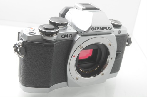 中古 保証付 送料無料 Olympus ミラーレス 一眼 Om D E M10 ボディ ブラック ミラーレス一眼 初心者 ミラーレス一眼レフ の通販はau Pay マーケット 鉢花工房トマト Au Pay マーケット店