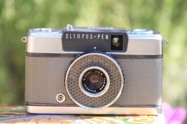 フィルムカメラ Olympus Pen EE オリンパス 【中古】