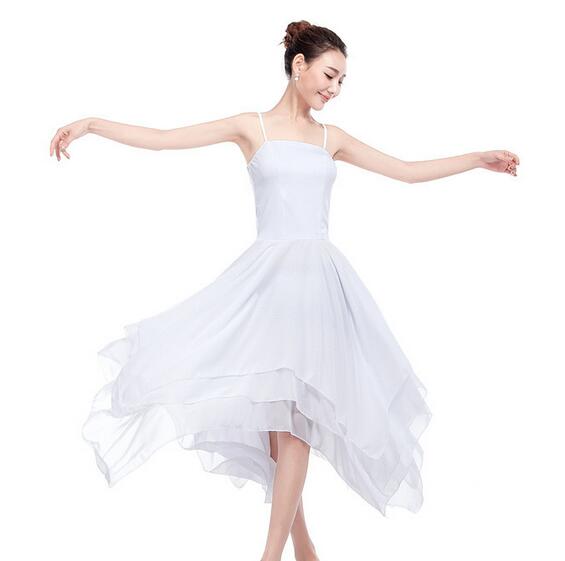 バレエダンスワンピース 二点送料無料キャミソールフレアワンピース モダンダンス衣装 社交ダンスワンピース シフォン三枚重ね の通販はau Pay マーケット Grandir