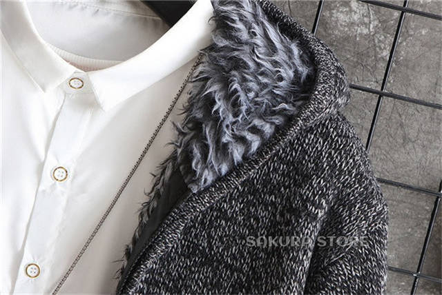 お洒落防寒　二重構造　黒 ニット フード付きジャケット　CIVILIZED お洒落防寒 二重構造 黒 ニット フード付きジャケット CIVILIZED