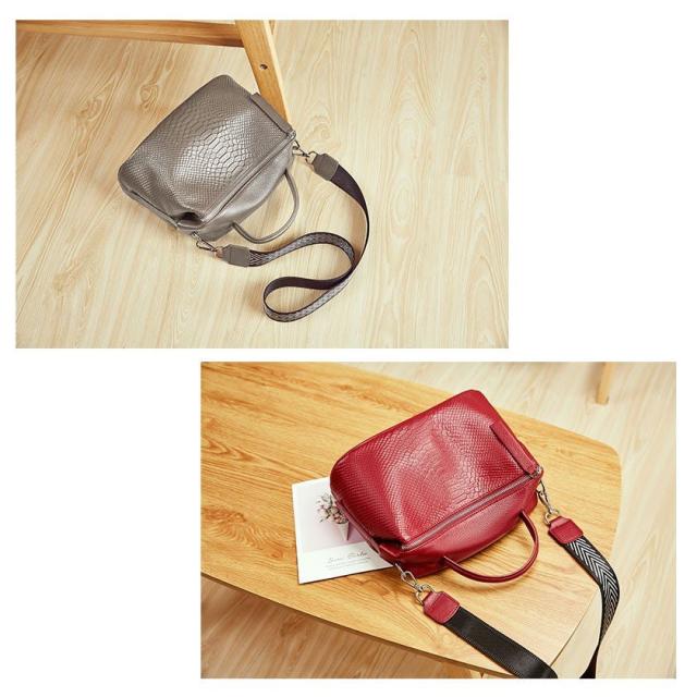 ショルダーバッグ ワニ柄 ハンドバッグ 本革 牛革 銀面 レディース