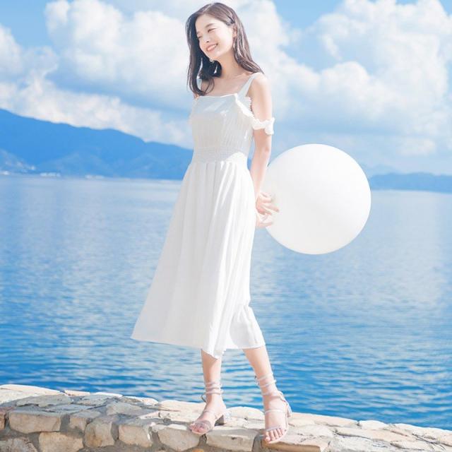ワンピース レディース マキシ丈 吊り革 カジュアル系 人気 春夏秋 ビーチドレス シフォン 吊りワンピース スリットの通販はau Pay マーケット フジモトショップ