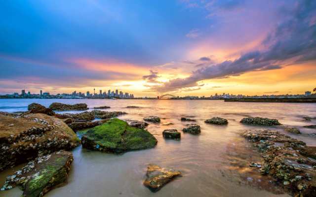 絵画風 壁紙ポスター シドニーの夜明け 日の出 朝焼け 海岸