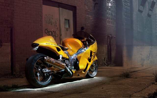 絵画風 壁紙ポスター スズキ Gsx1300r ハヤブサ 隼 カスタム イエロー