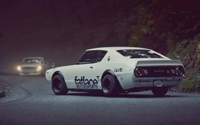 絵画風 壁紙ポスター 日産 スカイライン 00gt R Kpgc110型 ケンメリ ダットサン 240k 1974年 C110 015w1 ワイド版 921mm 576mm の通販はau Pay マーケット レアルインターショップ Au Pay マーケット店