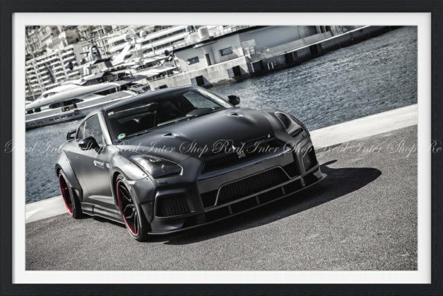 絵画風 壁紙ポスター はがせるシール式 日産 Gt R R35 中期型 カスタム ニッサン 額縁印刷 キャラクロ Nr35 035sgf1 874mm 585mmの通販はau Pay マーケット レアルインターショップ Au Pay マーケット店