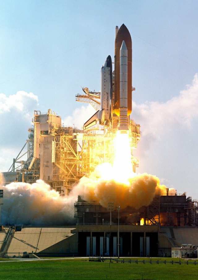 絵画風 壁紙ポスター (はがせるシール式) ロケット打上げ スペースシャトル NASA キャラクロ NAS-004A2（A2版  420mm×594mm）＜日本製＞ ｜au PAY マーケット
