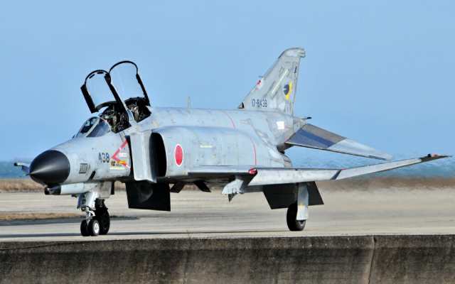 絵画風 壁紙ポスター 航空自衛隊 F 4 ファントム2 戦闘機 F 4ej改 百里基地 Jasdf 空自 Jasd 018w1 ワイド版 921mm 576mm の通販はau Pay マーケット レアルインターショップ Au Pay マーケット店