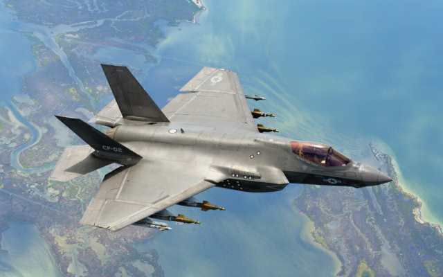 絵画風 壁紙ポスター ステルス戦闘機 F 35c ライトニング2 艦載型 Usaf Jsf ミリタリー Xf35 011w2 ワイド版 603mm 376mm の通販はau Pay マーケット レアルインターショップ Au Pay マーケット店