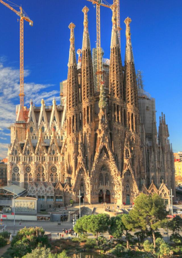 絵画風 壁紙ポスター はがせるシール式 地球の撮り方 サグラダ ファミリア ガウディ 聖家族教会 キャラクロ C Zwd 012a2 版 4mの通販はau Pay マーケット レアルインターショップ Au Pay マーケット店