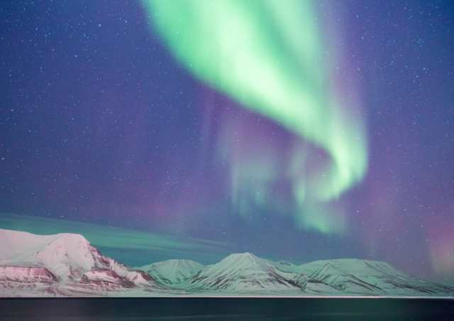 絵画風 壁紙ポスター オーロラ 北極光 ノーザンライト アイスランド
