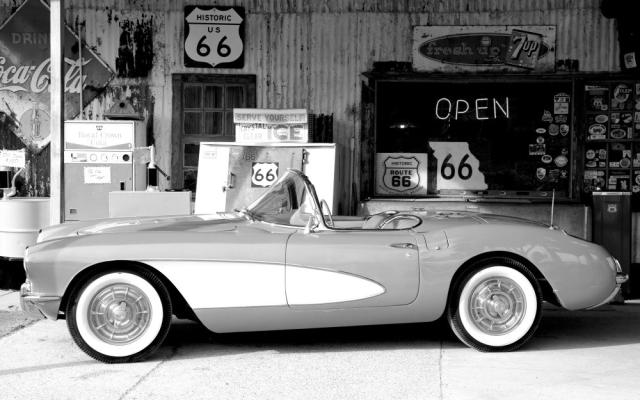 絵画風 壁紙ポスター シボレー コルベット 初代 C1型 1957年 モノクロ キャラクロ Ccvt 004w2 ワイド版 603mm 376mm の通販はau Pay マーケット レアルインターショップ Au Pay マーケット店