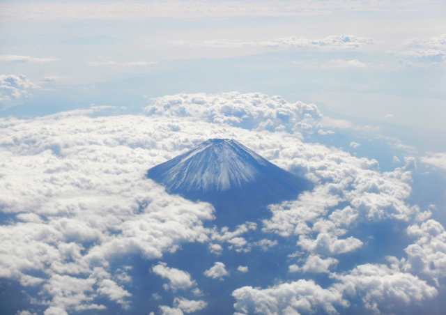 絵画風 壁紙ポスター 天空の富士山 雲海 富士山 上空 キャラクロ Fjs 005a1 A1版 0mm 585mm の通販はau Pay マーケット レアルインターショップ Au Pay マーケット店