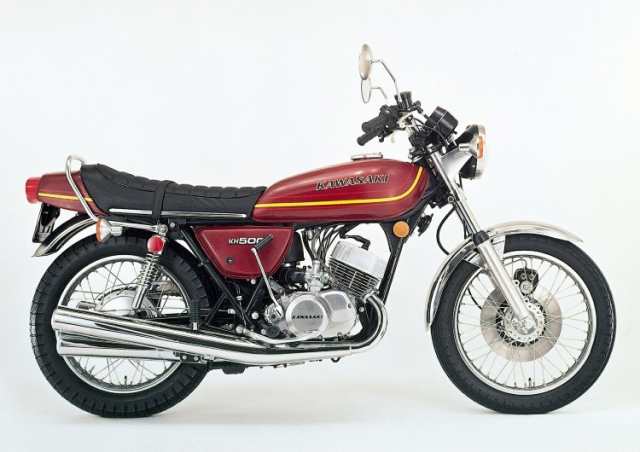 絵画風 壁紙ポスター カワサキ Kh500 赤 1976年 マッハ3後継車 キャラクロ Kkh5 001a2 版 594mm 4mm の通販はau Pay マーケット レアルインターショップ Au Pay マーケット店