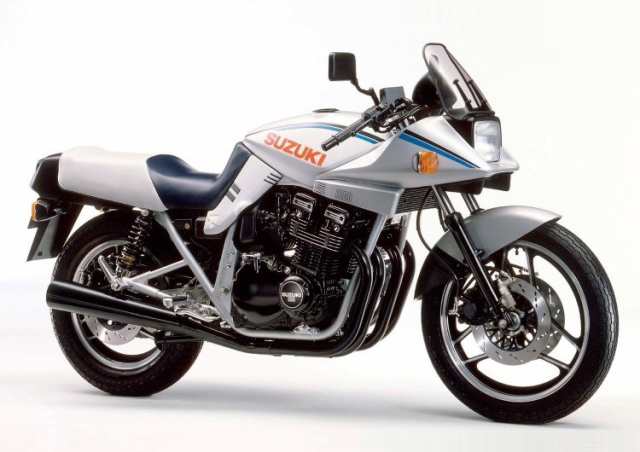 絵画風 壁紙ポスター スズキ Gsx1000s Sd 2型 刀 カタナ Katana 19年 名車 キャラクロ Ktn0 002a2 版 594mm 4mm の通販はau Pay マーケット レアルインターショップ Au Pay マーケット店