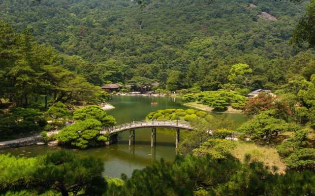 絵画風 壁紙ポスター 栗林公園 高松市 国の特別名勝 大名庭園 日本庭園 キャラクロ Rtrk 002w1 ワイド版 921mm 576mm の通販はau Pay マーケット レアルインターショップ Au Pay マーケット店