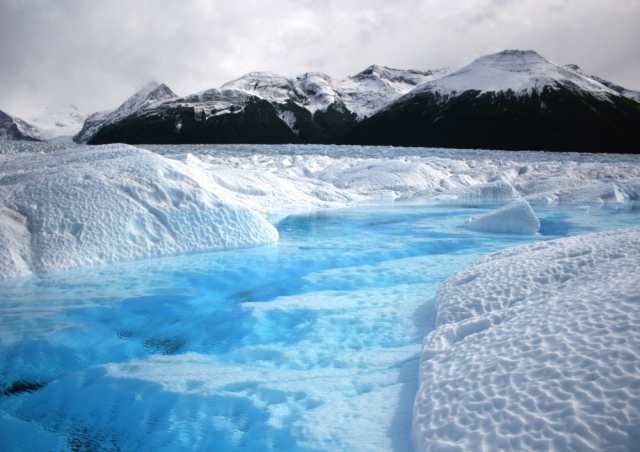 絵画風 壁紙ポスター パタゴニアの氷河 アルゼンチン 氷 流氷 氷山 冷気 涼しい 暑気払い キャラクロ Sice 006a2 版 594mm 4mm の通販はau Pay マーケット レアルインターショップ Au Pay マーケット店