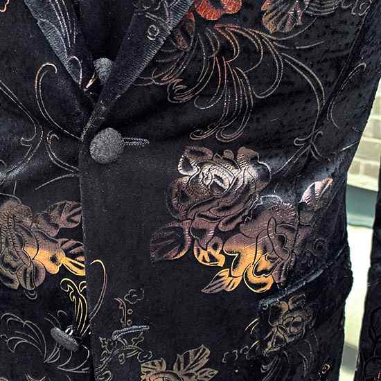 花柄 フラワーパターン 総柄 刺繍 デザイン ジャケット 黒  韓国系