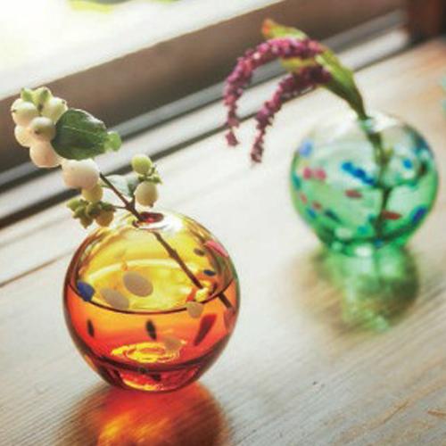 アデリア 花瓶 花器 フラワーベース 一輪挿し 津軽びいどろ 彩手毬の通販はau Pay マーケット 京都ブルーラパン Au Pay マーケット店