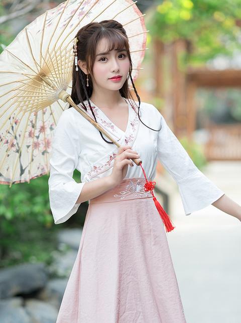 コスプレ服 チャイナドレス ダンス衣装 写真撮影 学園際文化際 中華服 舞台服装 唐装漢服 変装 演出服 ワンピースの通販はau Pay マーケット カワノ商店