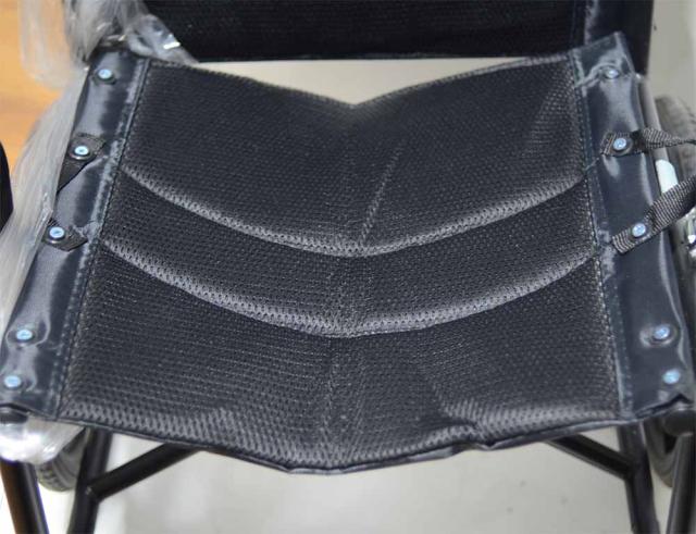 介助用車椅子 折り畳み式 介助ブレーキ付き 超軽量 コンパクト　折りたたみ車いす_7