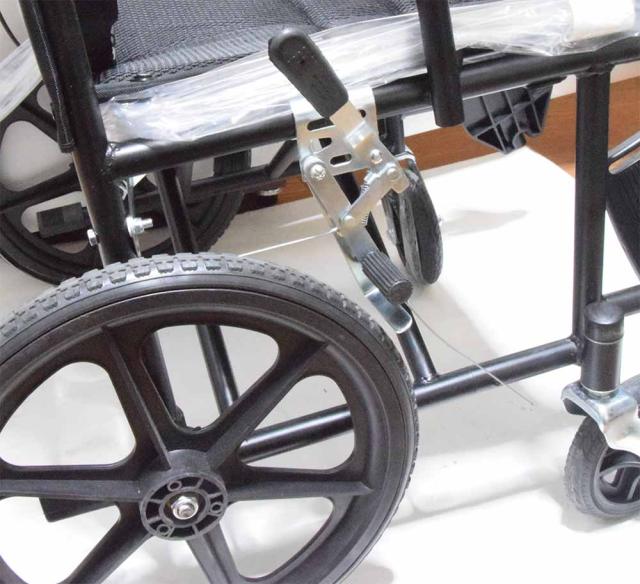 介助用車椅子 折り畳み式 介助ブレーキ付き 超軽量 コンパクト　折りたたみ車いす_8