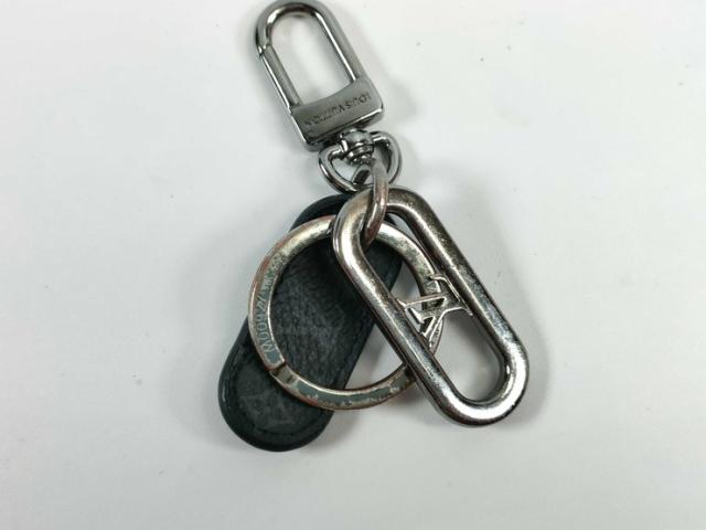 LOUIS VUITTON ルイヴィトン キーホルダー LV シグネチャー チェーン M00927 ブラック シルバー モノグラムエクリプス×メタル ユニセックス キーリング シルバー金具【本物保証】_1