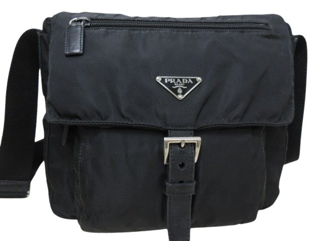 ✨PRADA✨プラダ✨三角ロゴプレート✨ナイロン✨ブラック✨ショルダーバッグ✨ PRADA プラダ ショルダーバッグ トライアングルロゴ BT8994