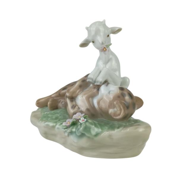 リヤドロ　平和の王国　豹と子ヤギ　#6926 LLADRO リヤドロ 置物 平和の王国（豹と子ヤギ） 6926 マルチカラー
