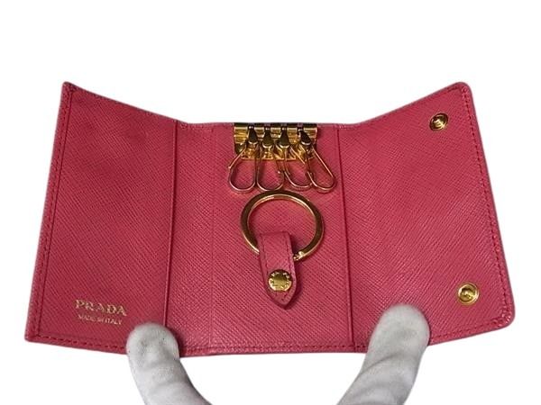 美品！プラダ PRADA キーケース ネロ サフィアーノ レザー メタル 4連 美品！プラダ PRADA キーケース ネロ サフィアーノ レザー メタル 4連